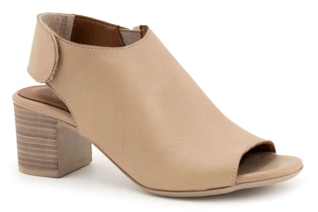 Bueno Women's Rachel Sandal