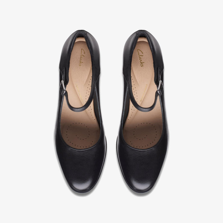 Clarks Women's Freva 55 Strap Shoe