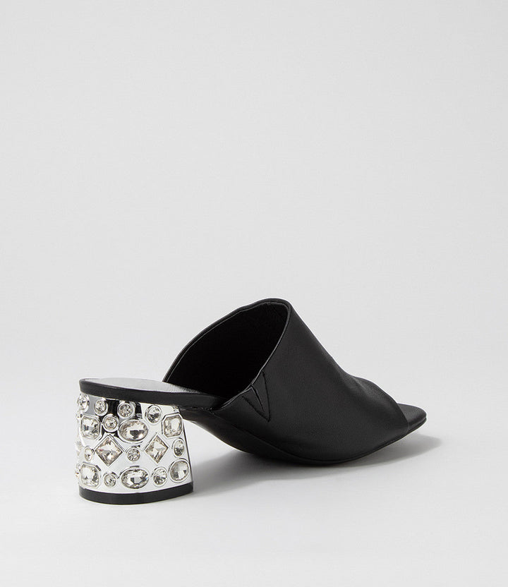 Django and Juliette Women's Pansie Sandal