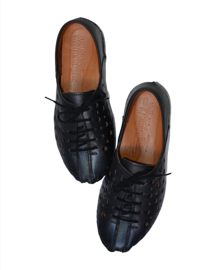Volks Walkers Women's 1210 Shoe
