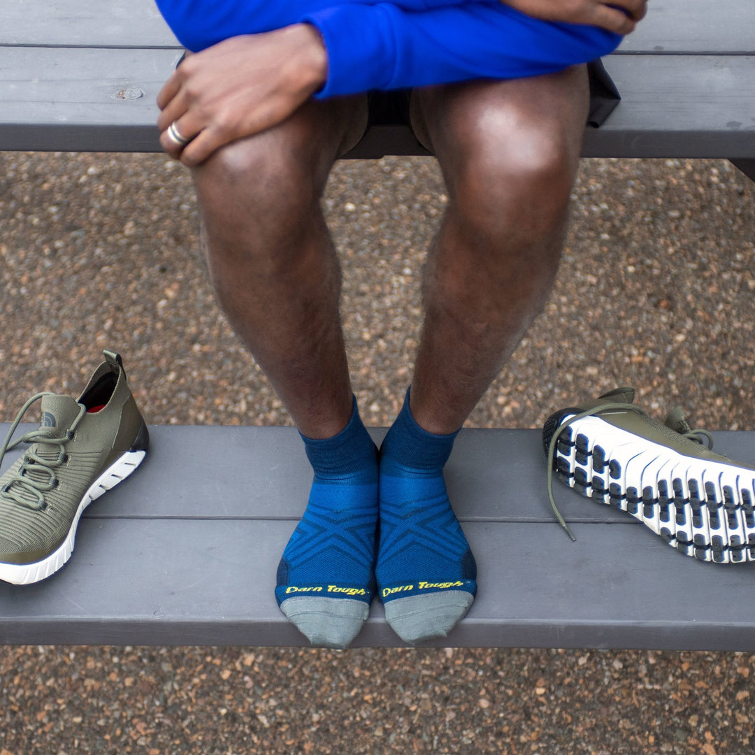 Darn Tough Men's D1034M Running Sock