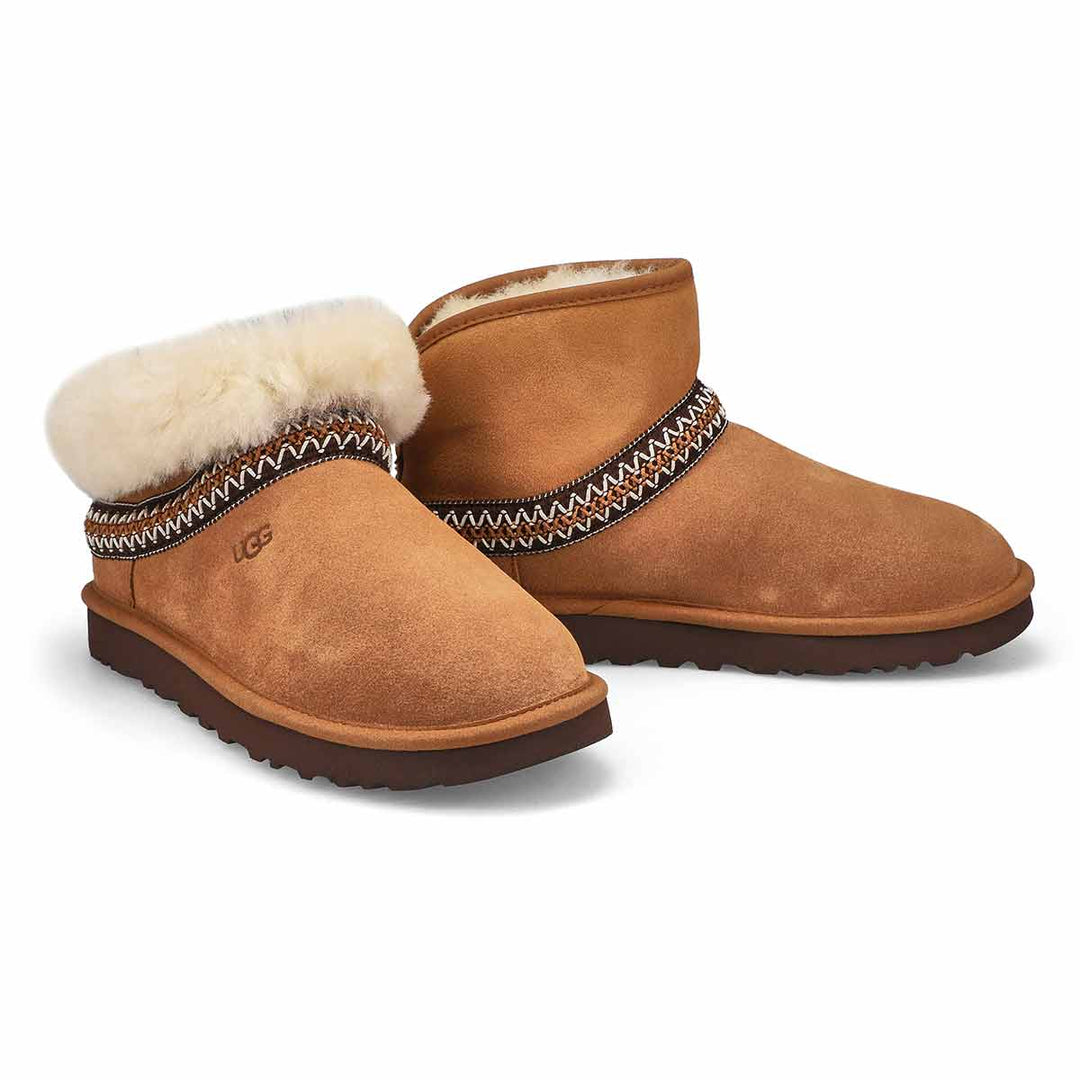 Ugg Women's Classic Mini Crescent Boot