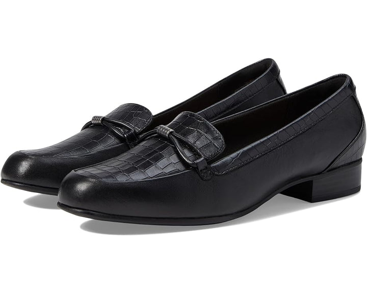 Clarks Women's Juliet Shine Shoe