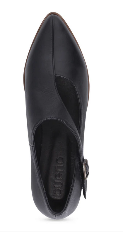 Bueno Women's Bev Flat Shoe