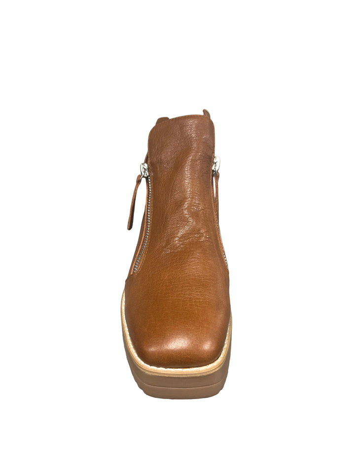 Django and Juliette Women&